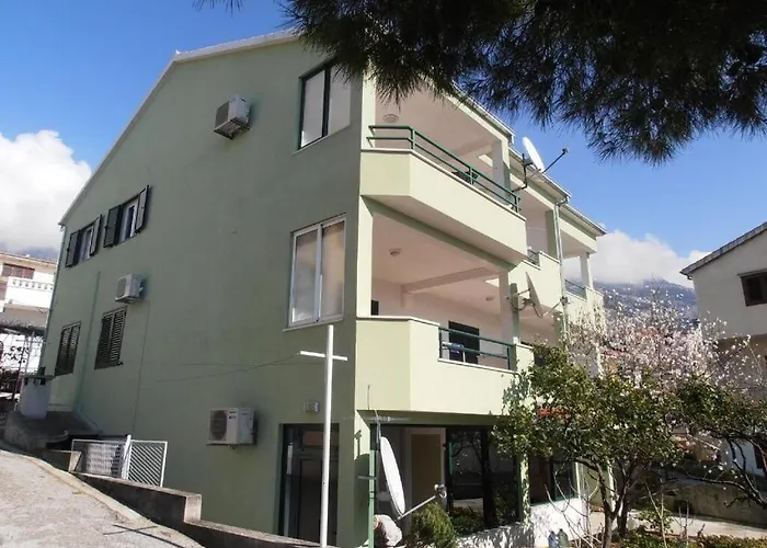 Apartments Ivo